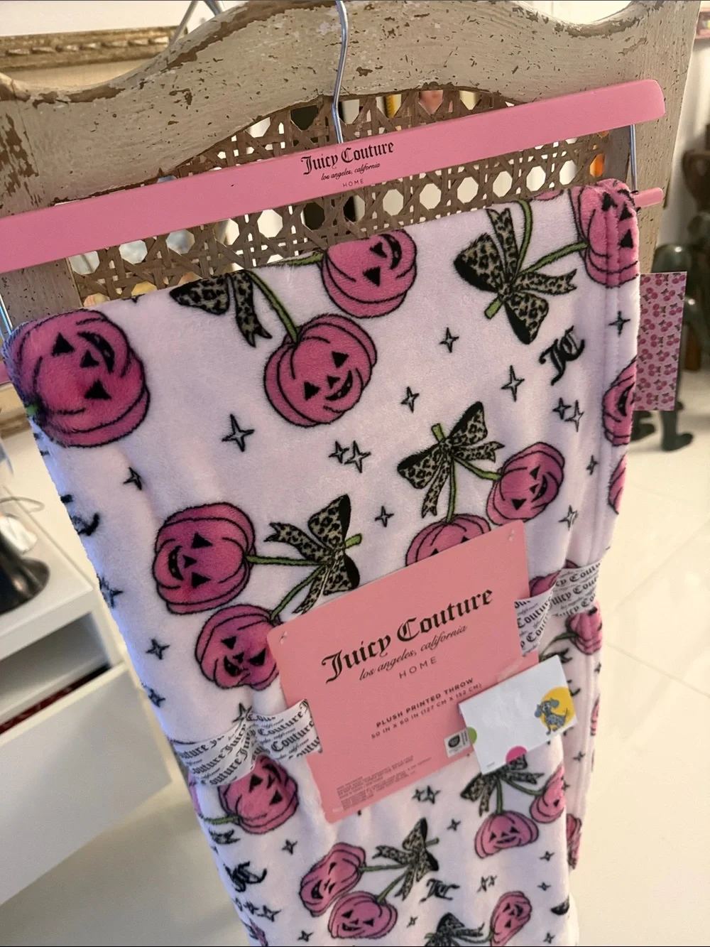 Juicy Couture Halloween Pink & Black Pumpkin Cherry Plush Throw Blsnket